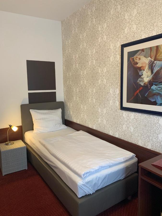Hotel Germania Cologne Exterior photo